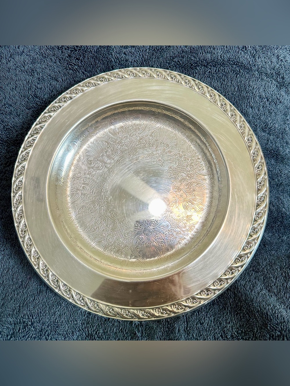 Vintage Wm Rogers Son Spring Flower Silver Plated Round Serving Tray Platter